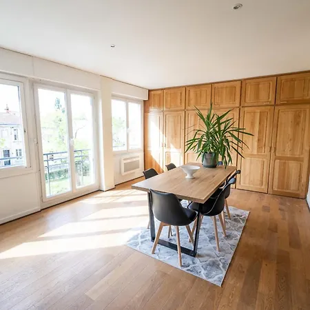 Bright And Charming 50 M Cocoon *